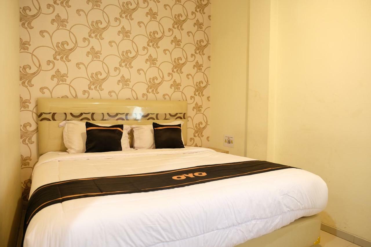 Oyo 1616 Hotel Central City 2 Tanjung Pandan Eksteriør bilde