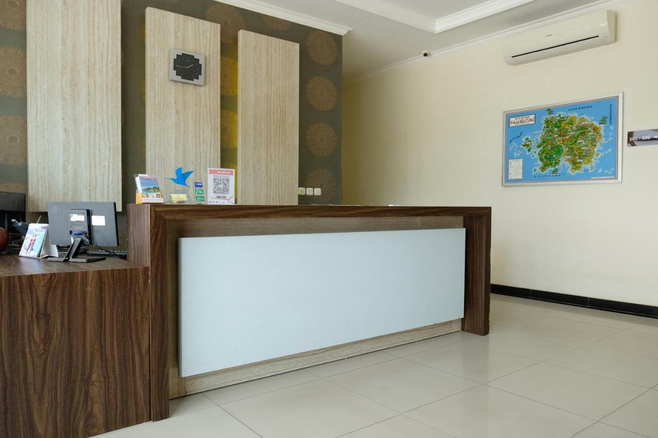 Oyo 1616 Hotel Central City 2 Tanjung Pandan Eksteriør bilde
