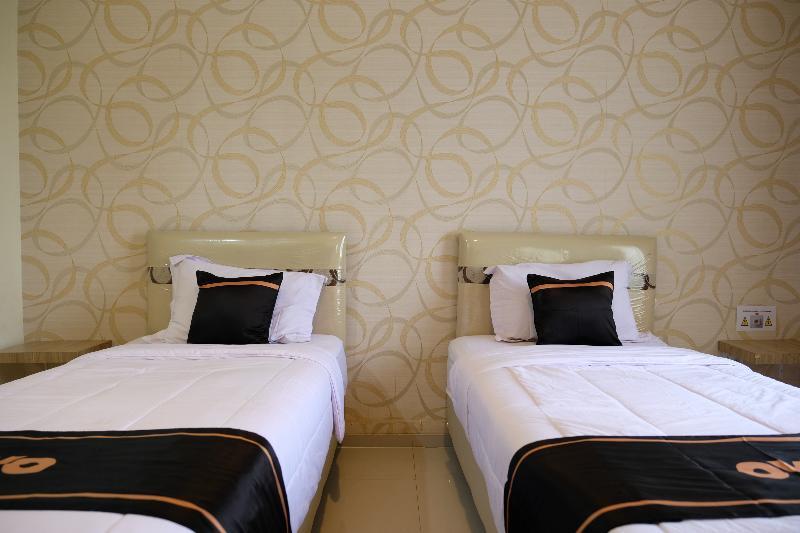 Oyo 1616 Hotel Central City 2 Tanjung Pandan Eksteriør bilde